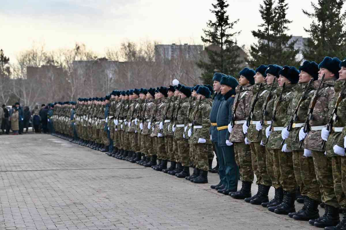 Жазға дейін 21 мыңнан астам азамат әскерге шақырылады