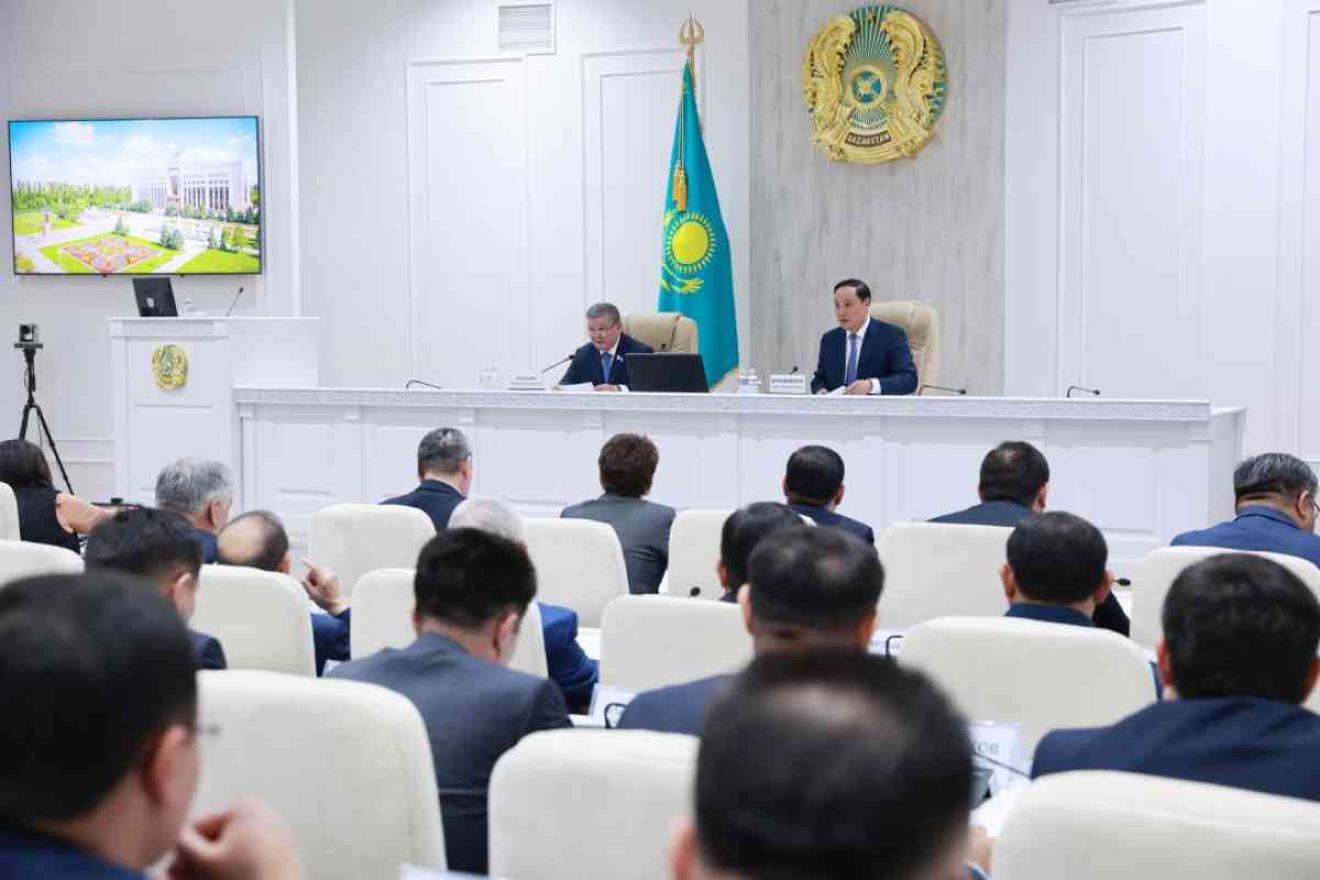 Облыстық мәслихаттың кезекті сессиясы өтті