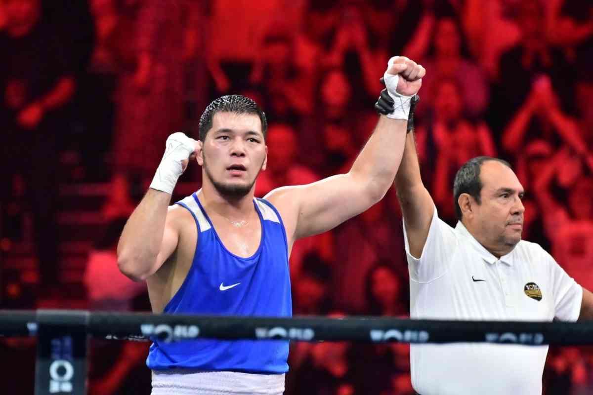 Қарсыласын нокдаунға жіберген Нұрбек Оралбай Азия чемпионатының финалына шықты