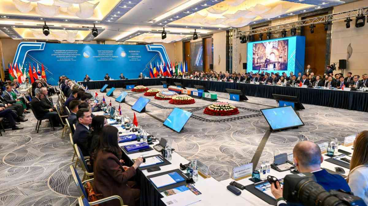 Алдағы 4 жылда Қазақстан 5 мың шақырым жаңа теміржол салады – Олжас Бектенов