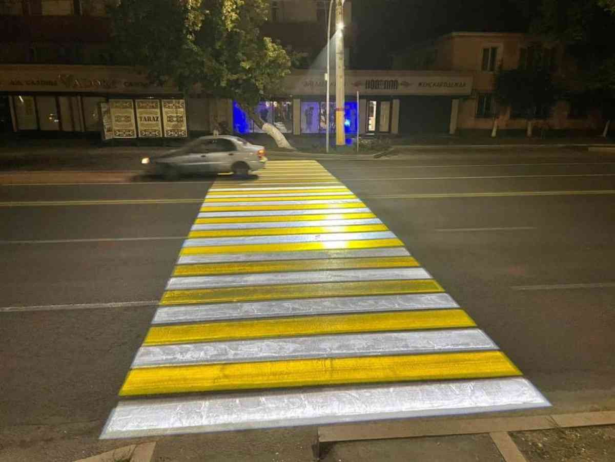 Биыл Таразда 42 көшеге жаяу жүргіншілер жолы салынады